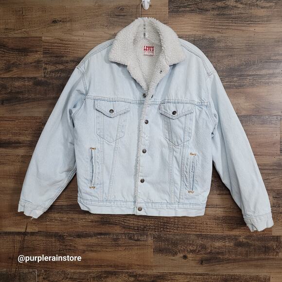 Vtg Levi's Denim Sherpa Trucker Jacket M Light Wash USA 70's Hipster Streetwear - Picture 1 of 15
